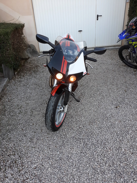 Eclairage avant HS sur XB9R 20181017
