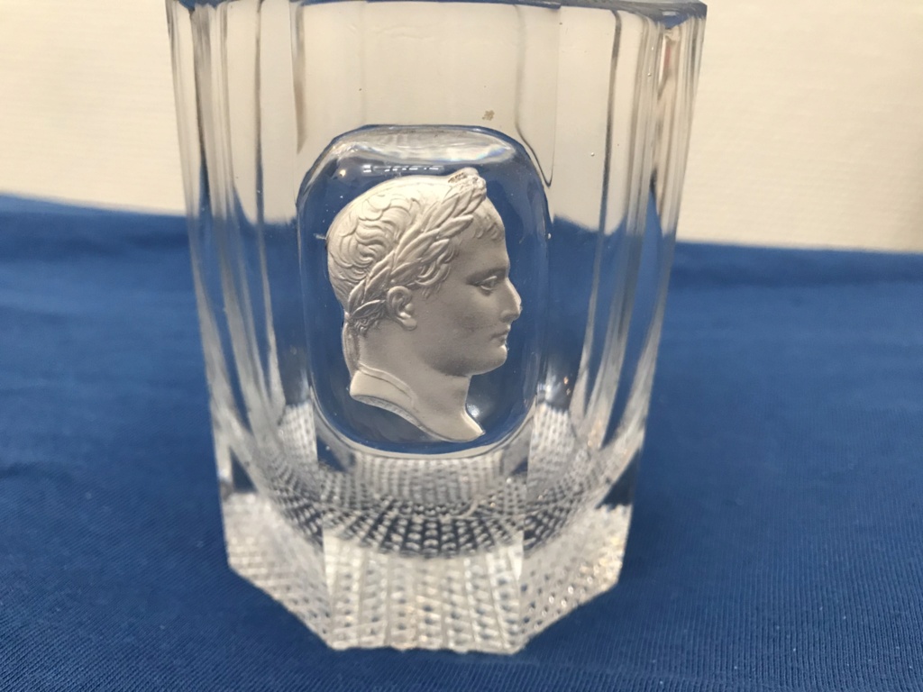 Gobelet en cristal avec profil de Napoléon : datation ? Origine ? 12e6b510