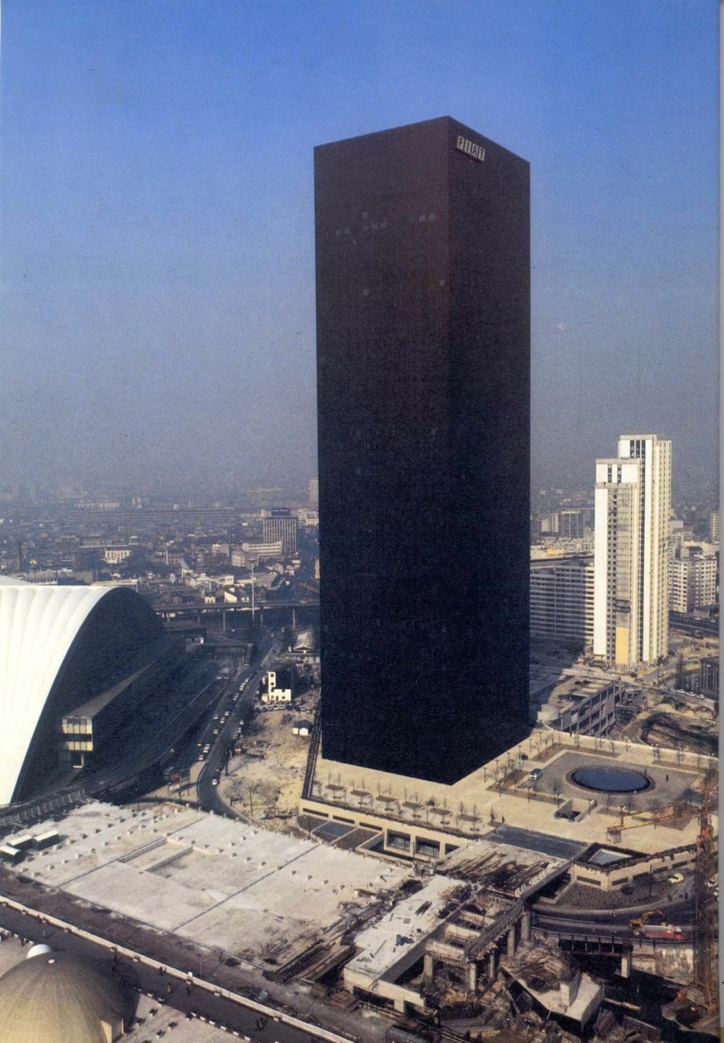 Grattacielo FIAT a Parigi , Anno 1974 Fiat10