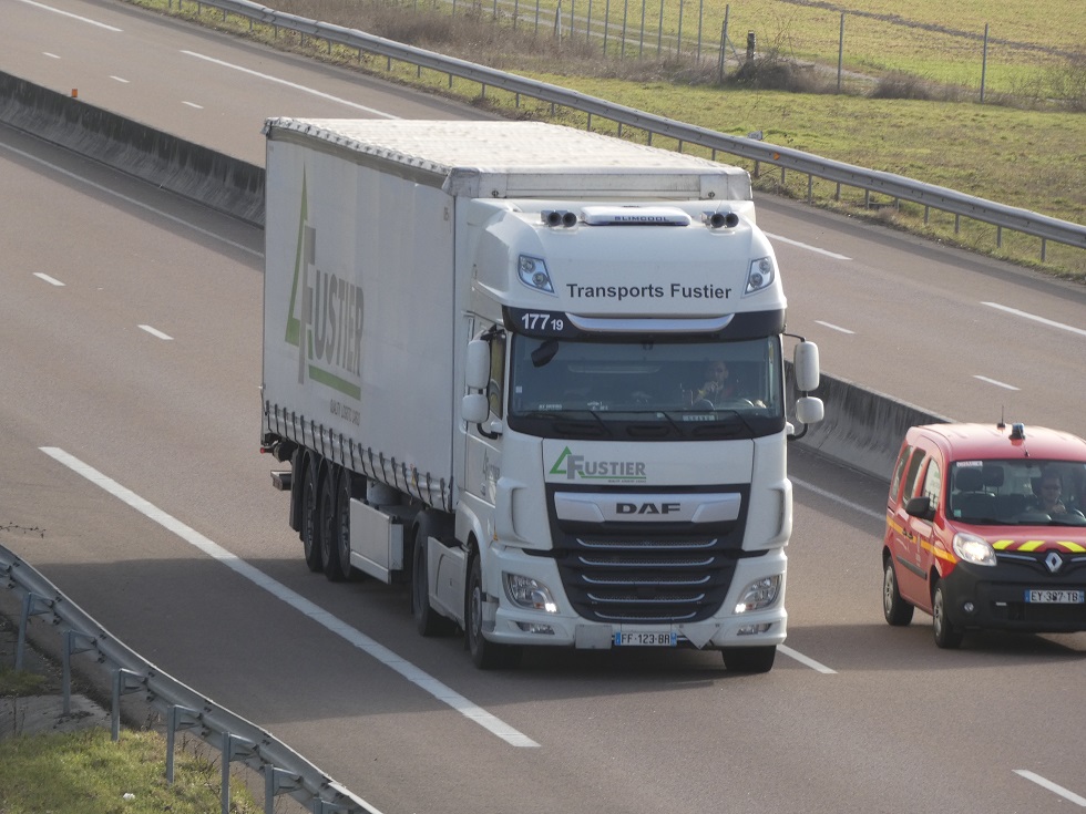  Tps Fustier (Malissard, 26)(groupe Quality Logistic Cargo) P1090520