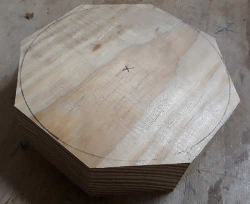 Iniciación al torneado de madera IV – La madera y su sujeción en el torno. Octogo10