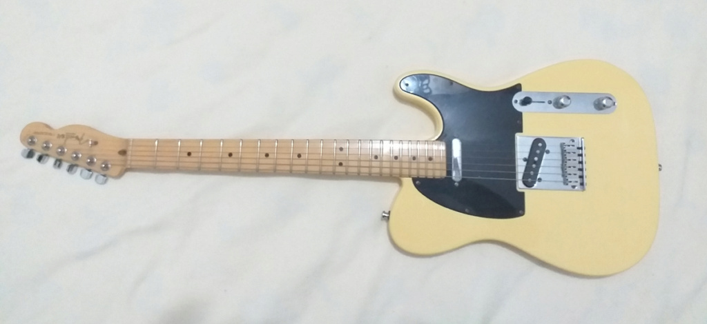 VENDO - Guitarra Fender American Standard Telecaster Foto110