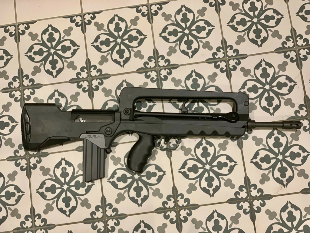 Nouveau Famas 223 en Suisse Famas110