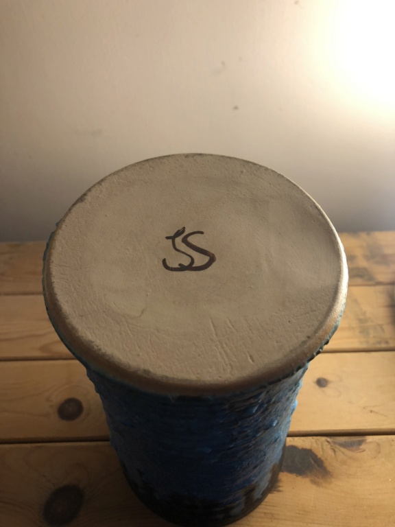 Studio Pottery vase, JS mark - Judith Swannell Img_0012