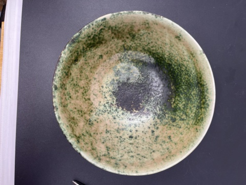 ID of maker of bowl possibly a D mark or R mark which is full of glaze Image33