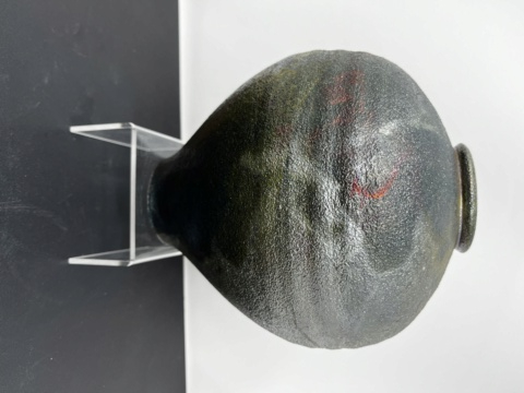 Raku vase ID, signed ‘MOLLY’ Img_2014