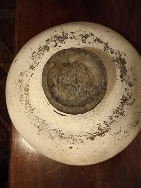 Large Raku bowl - mark could be any of VV, EA or AA 20220940