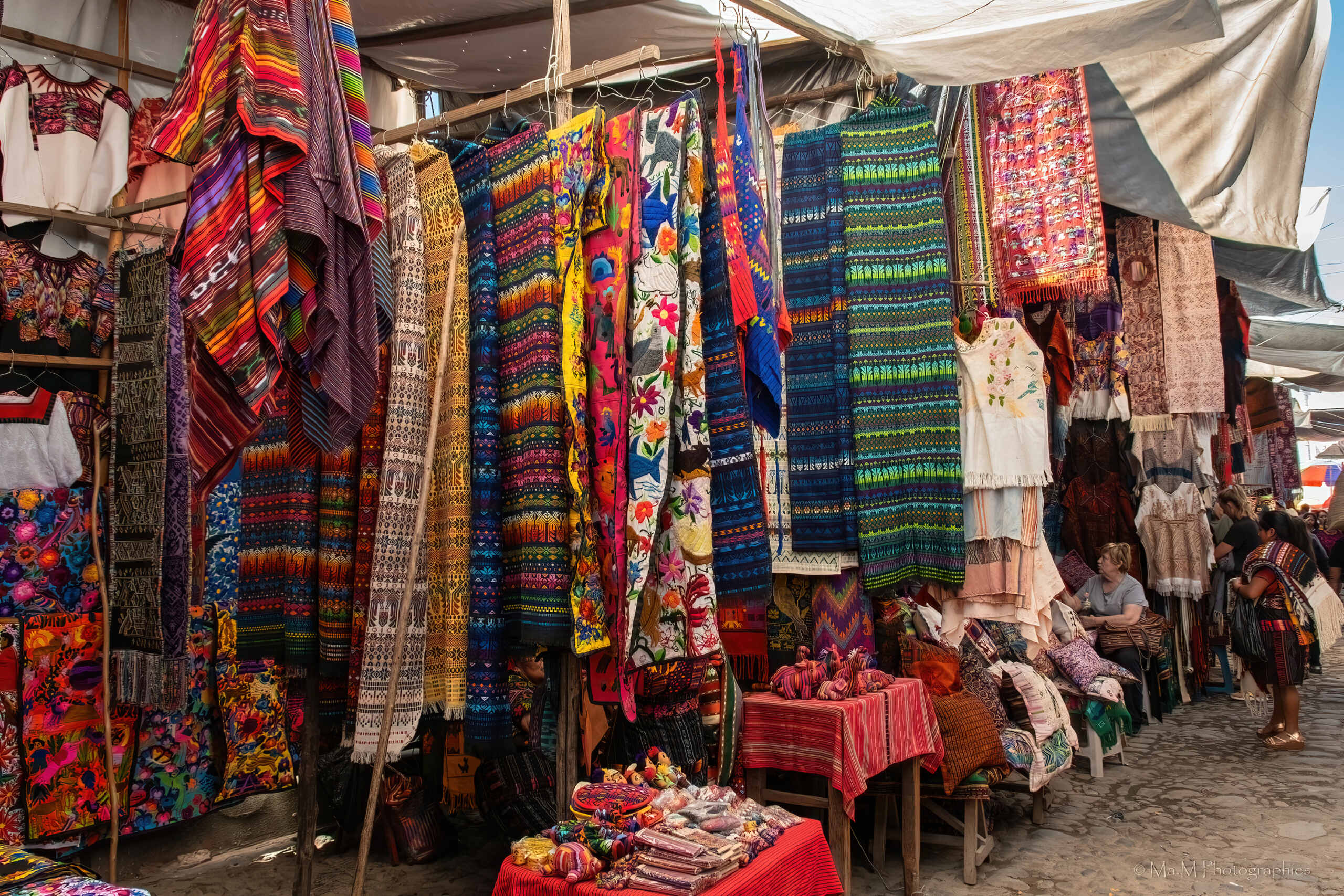 [Instants_de_vie_et_rue]  ☞ Jour de marché à Chichicastenango 24021146