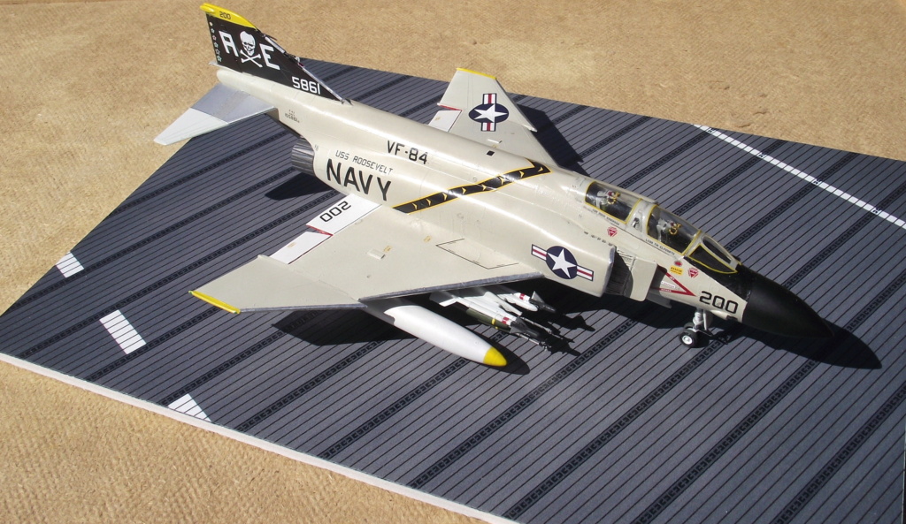 [Revell] McDonnell-Douglas F-4J Phantom II  1/72 Dscf0659
