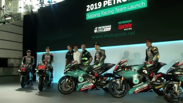 Présentation du nouveau Team MotoGp PETRONAS YAMAHA SRT Img_2040