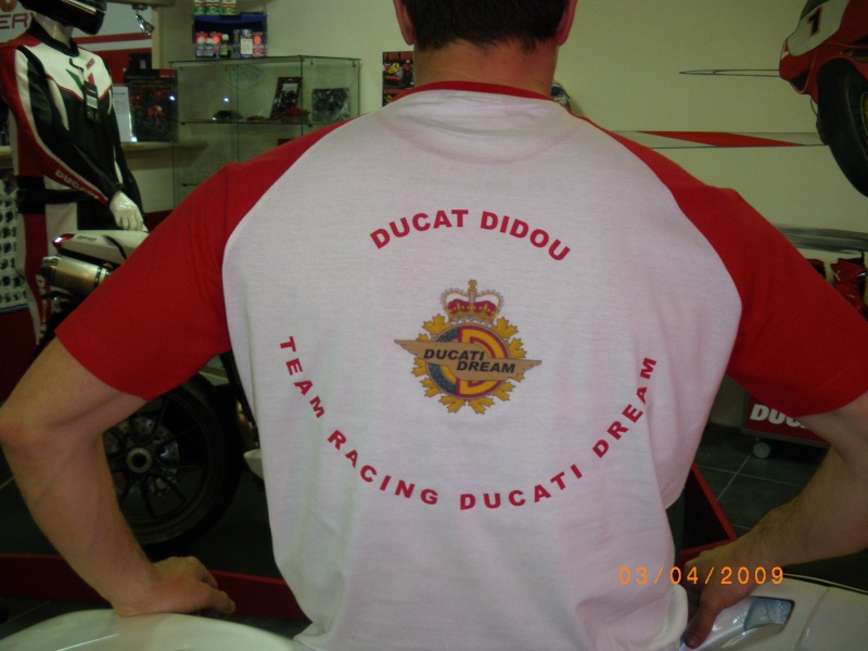 JE VOUS PRESENTE LE TEAM RACING DUCATI DREAM Imgp0322