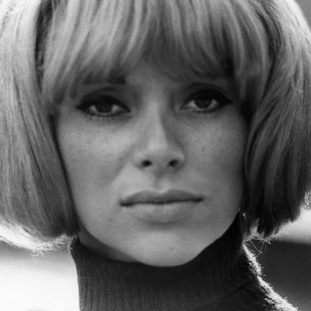 mireille Darc 3496_w11