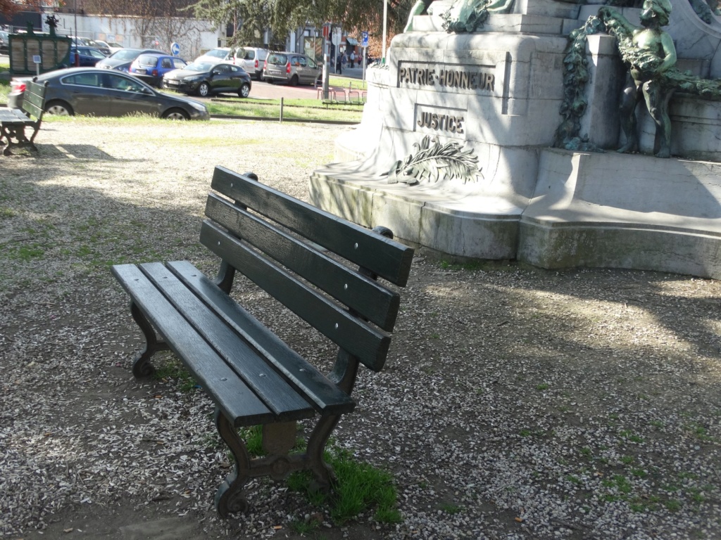 les bancs publics - Page 2 60729610