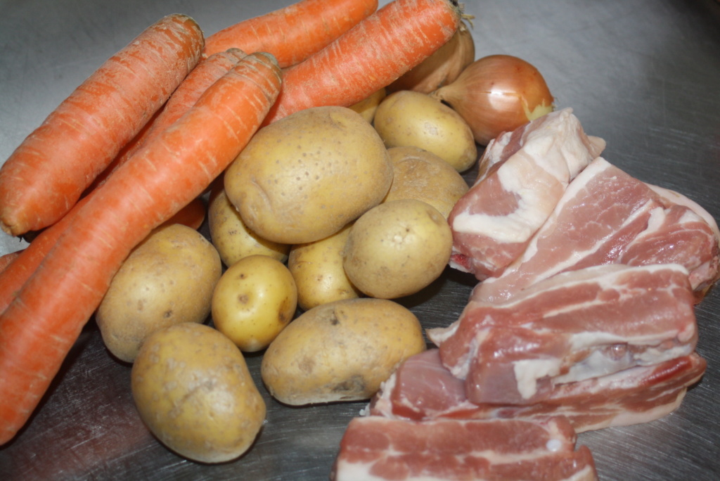 potée aux carottes  et patates au hachi Img_0242
