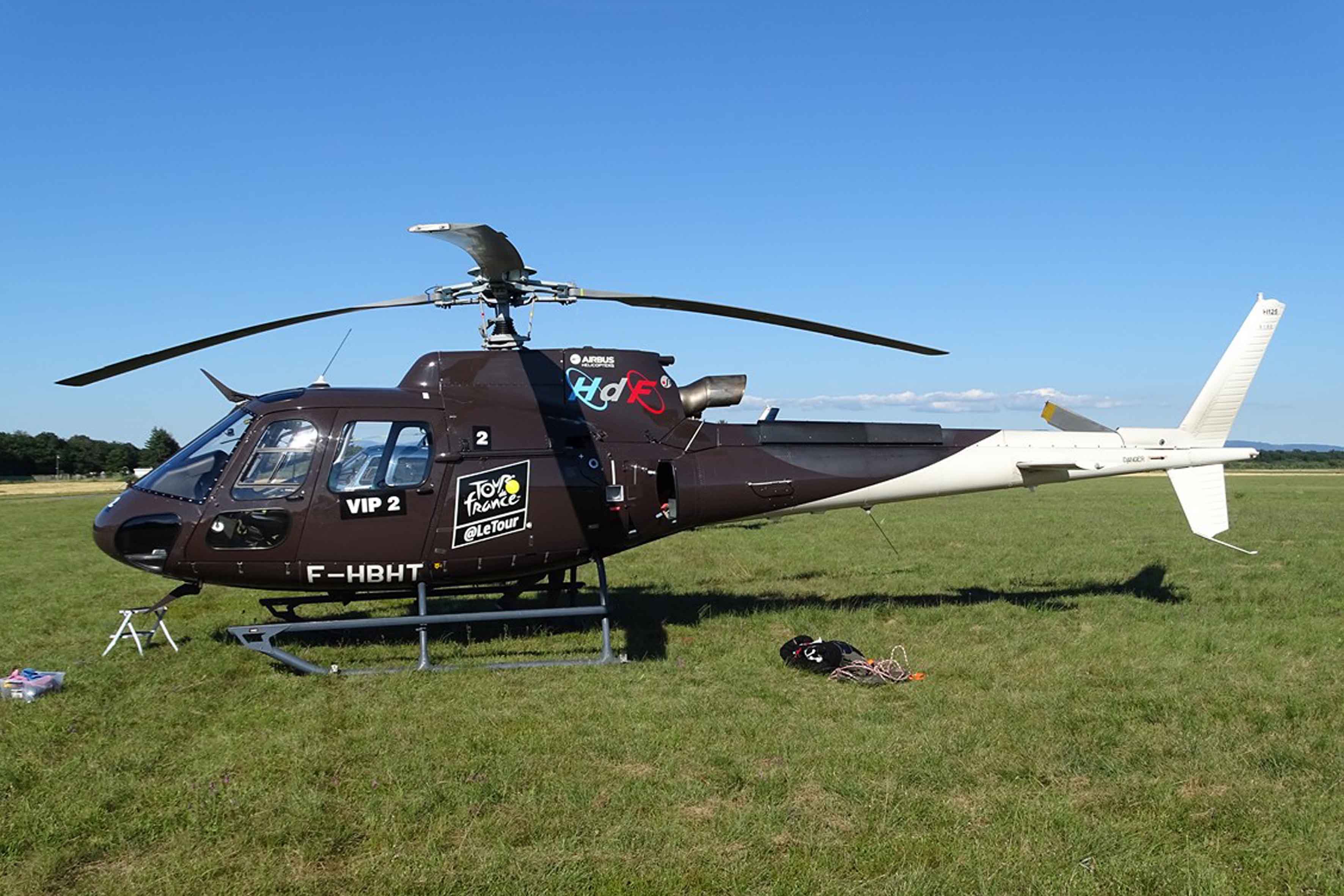 les hélicos du tour de France F-hbht10