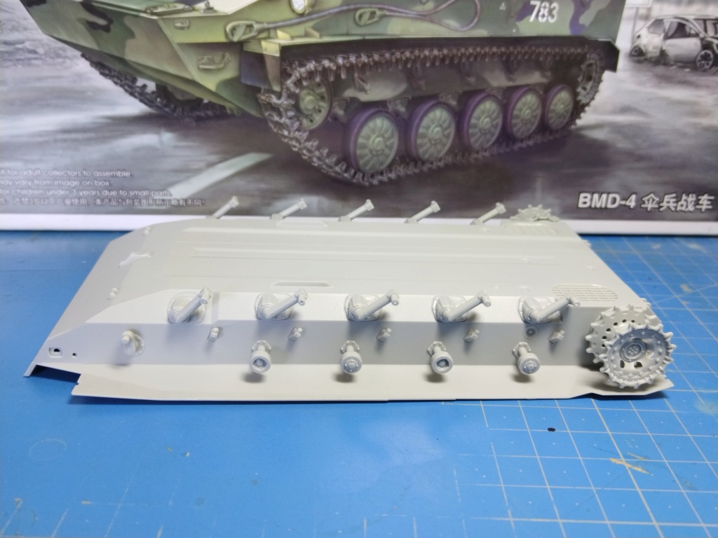 BMD-4 Trumpeter 1/35 Img_1933