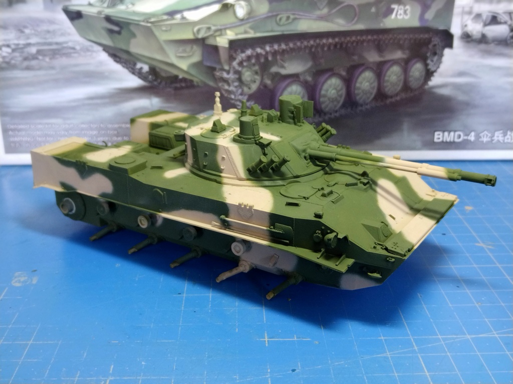 BMD-4 Trumpeter 1/35 Img_1955