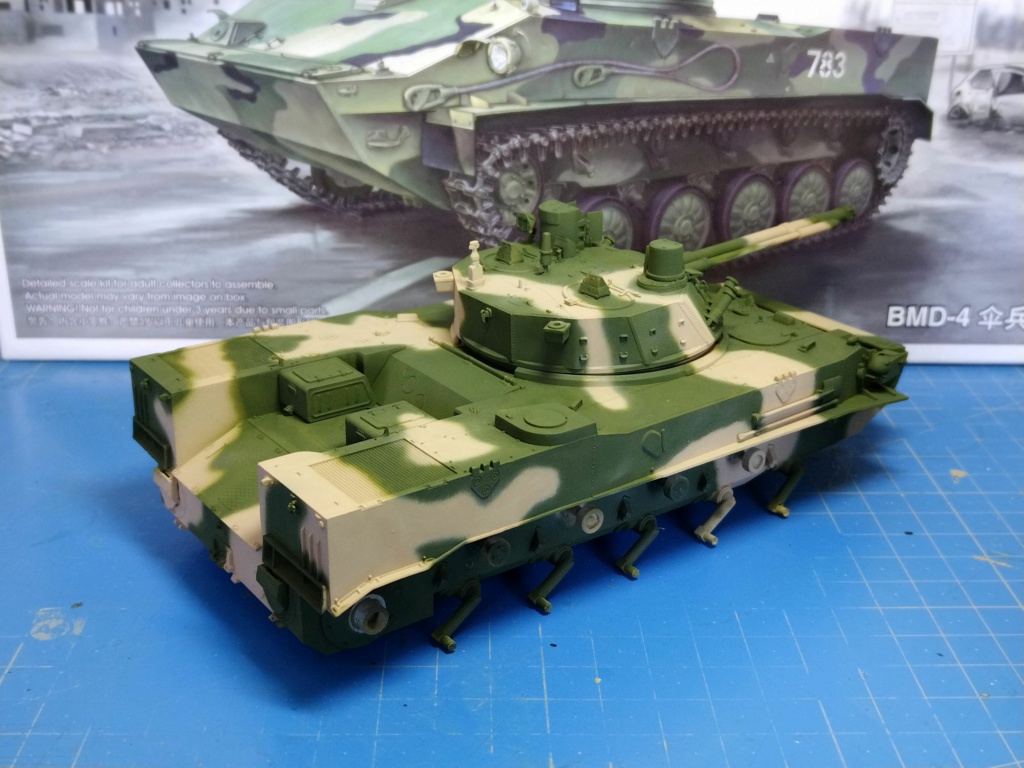 BMD-4 Trumpeter 1/35 Img_1956