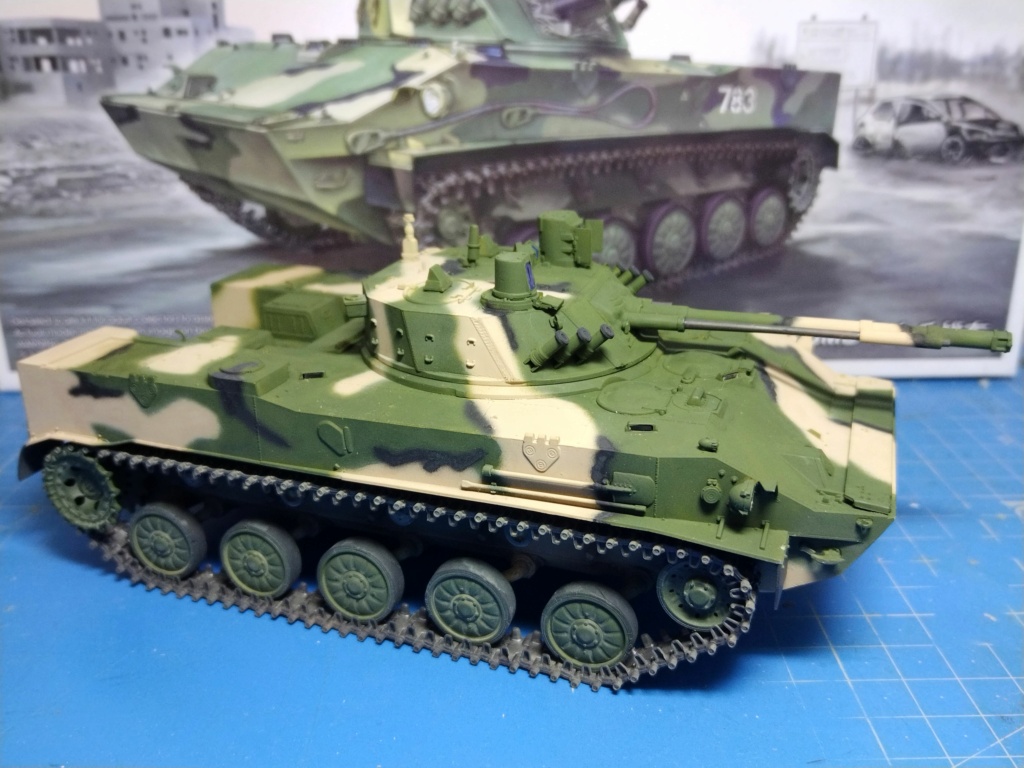 BMD-4 Trumpeter 1/35 Img_1964