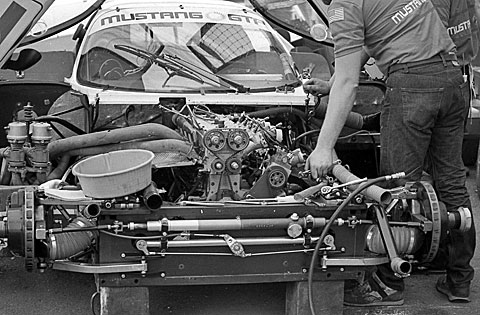  Ford Mustang Zakspeed IMSA 1982 Roush racing Rick Mears terminée - Page 3 Mustan10