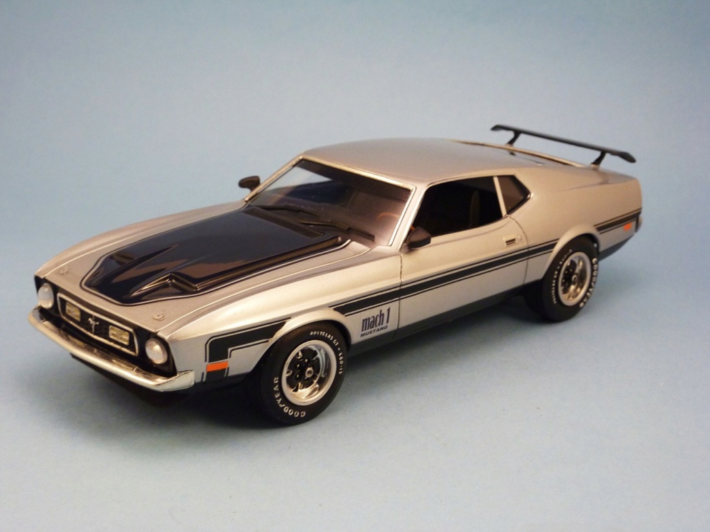  Ford mustang boss 351 (revell) terminée  Otosfi11
