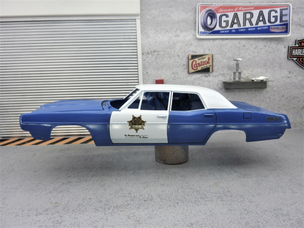Ford Galaxie 70 Police terminée Peint103