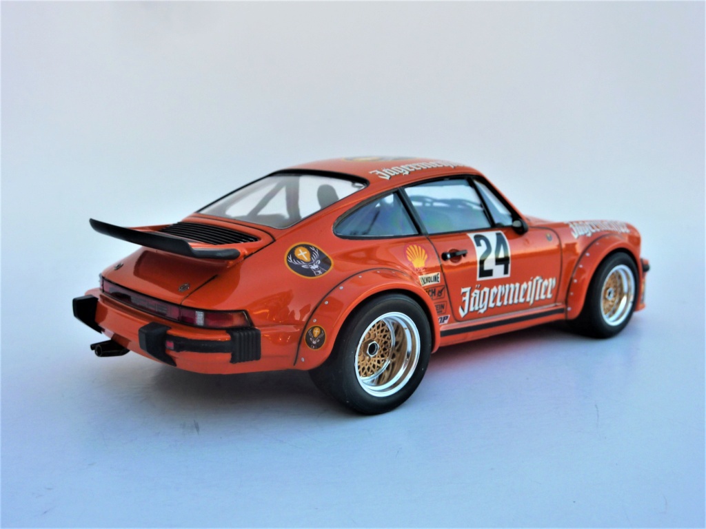 Porsche 934 jagermeifter tamiya  - Page 2 Phot1553