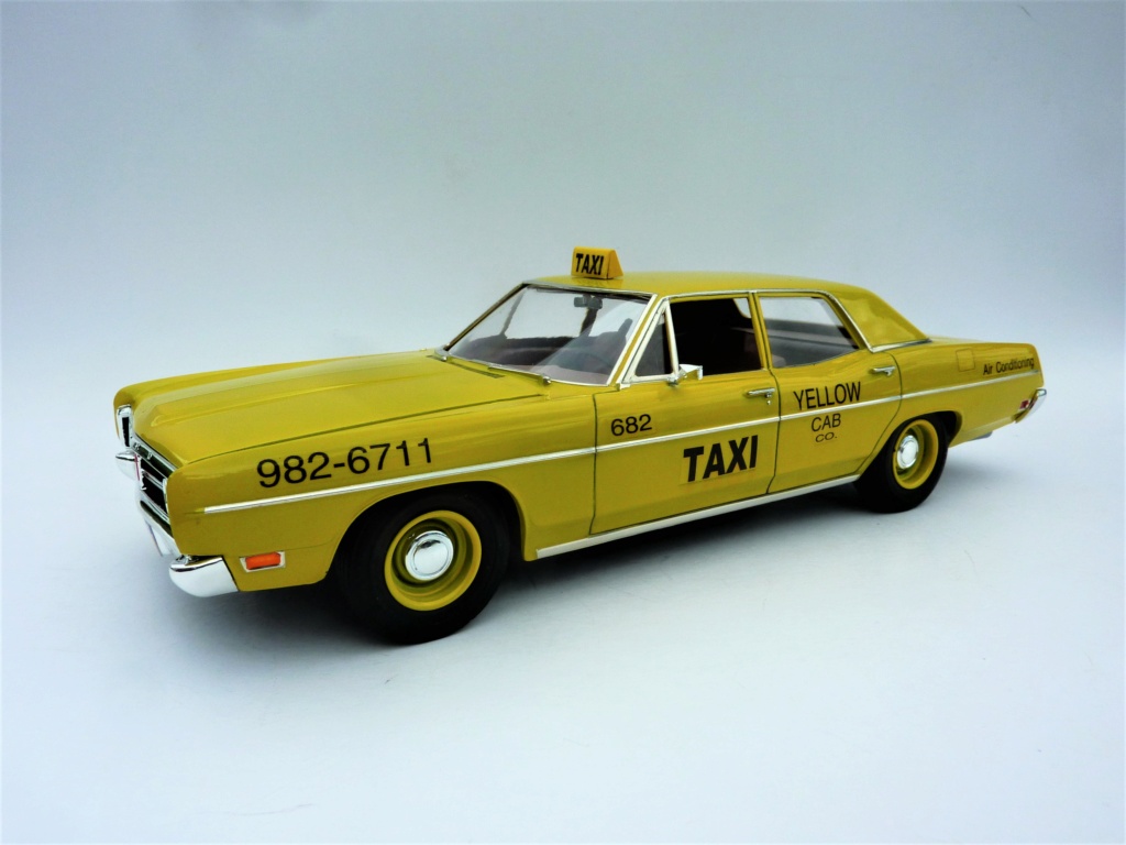  Ford Galaxie 70 TAXI terminée Phot1743