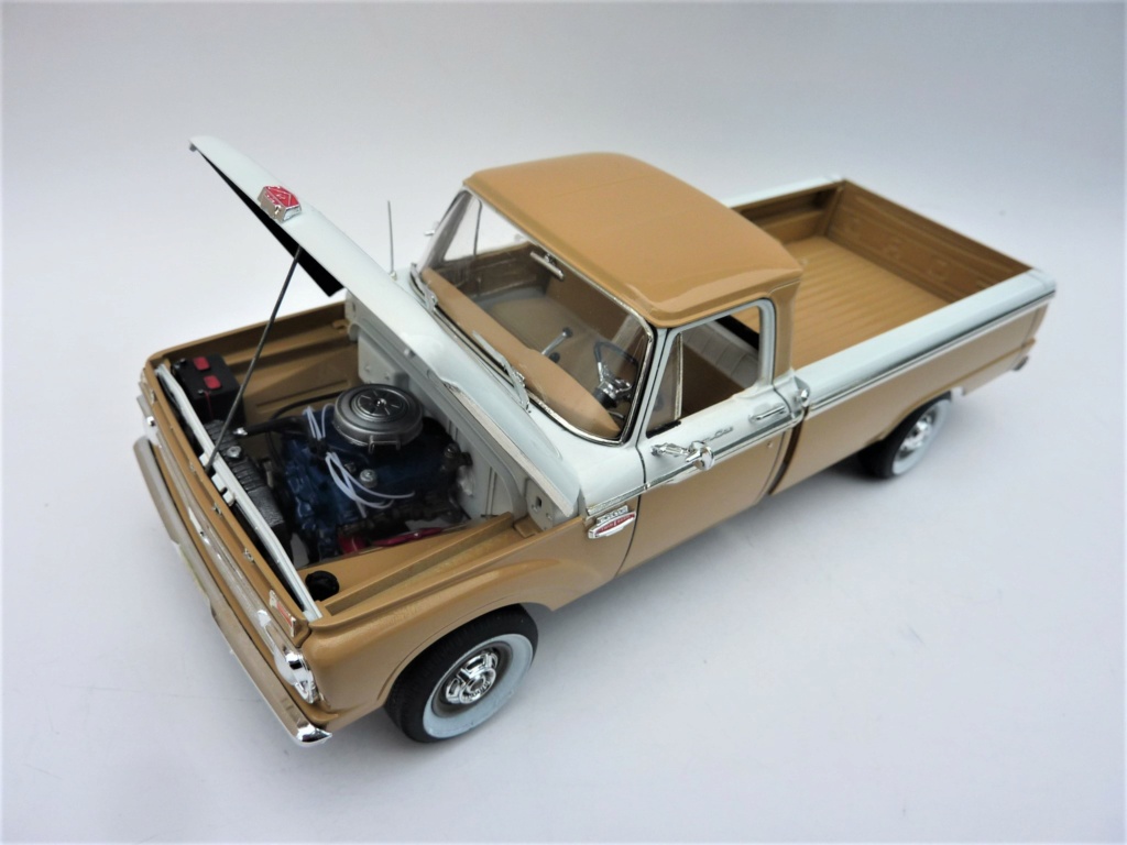  Ford f 100 custom cab 4x4 (Moebius) terminé  - Page 2 Phot2129