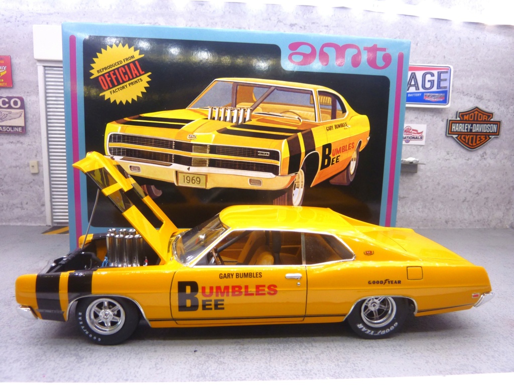  Ford Galaxie Bumble Bee terminée Phot3035