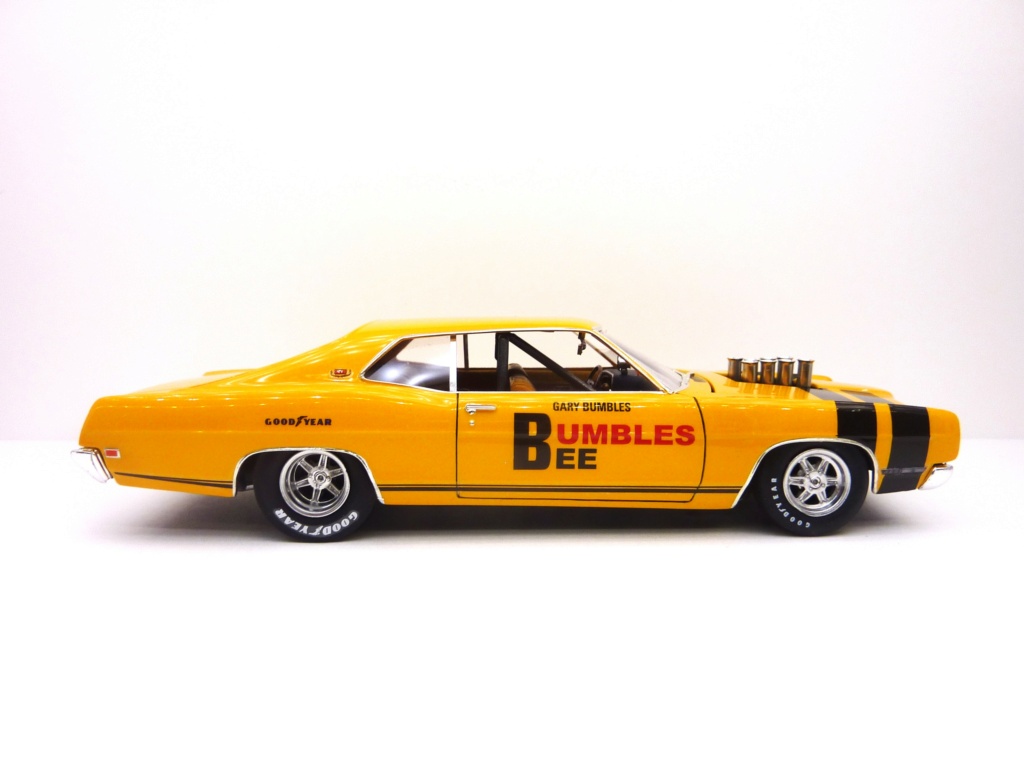  Ford Galaxie Bumble Bee terminée Phot3050