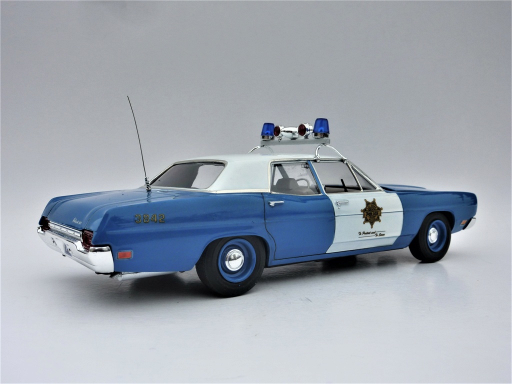 Ford Galaxie 70 Police terminée Potos_15