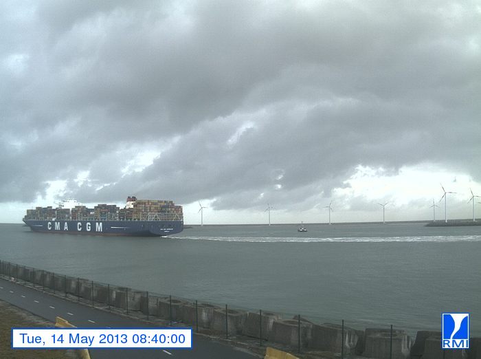 Photos en direct du port de Zeebrugge (webcam) - Page 59 Zeebru21