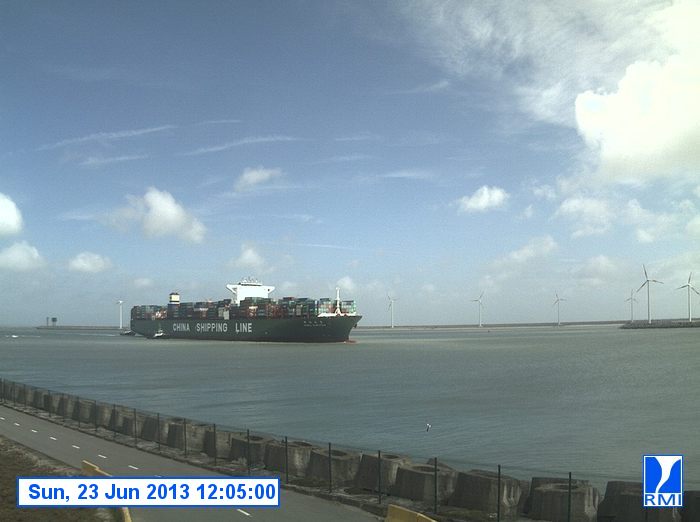 Photos en direct du port de Zeebrugge (webcam) - Page 59 Zeebru41