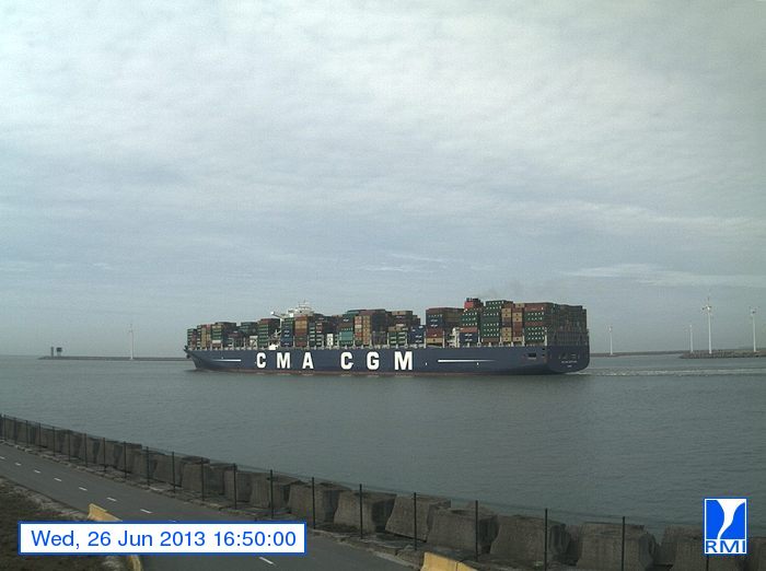 Photos en direct du port de Zeebrugge (webcam) - Page 59 Zeebru50