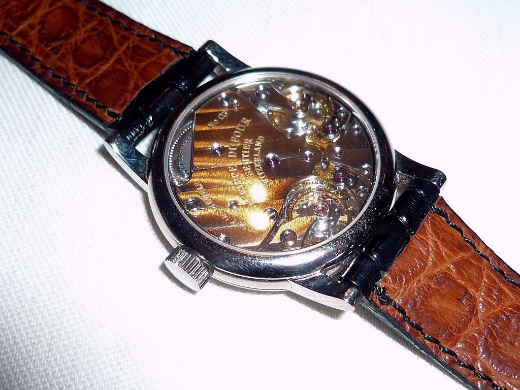 Et des photos pas terribles d'une montre TRES rare Geneva17