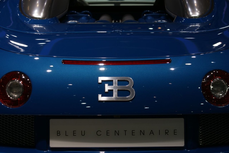 Bugatti Veyron : BLEU CENTENAIRE Big_ve11