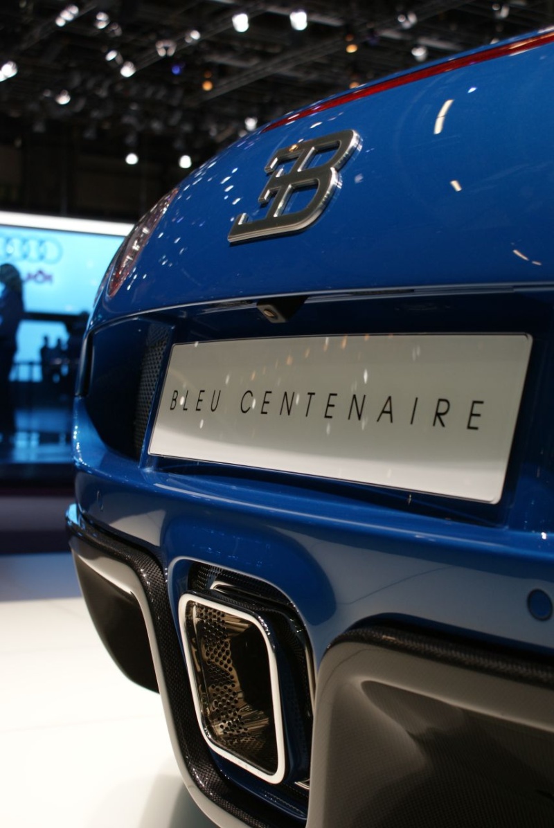 Bugatti Veyron : BLEU CENTENAIRE Big_ve15