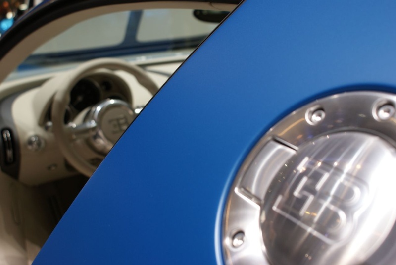 Bugatti Veyron : BLEU CENTENAIRE Big_ve20