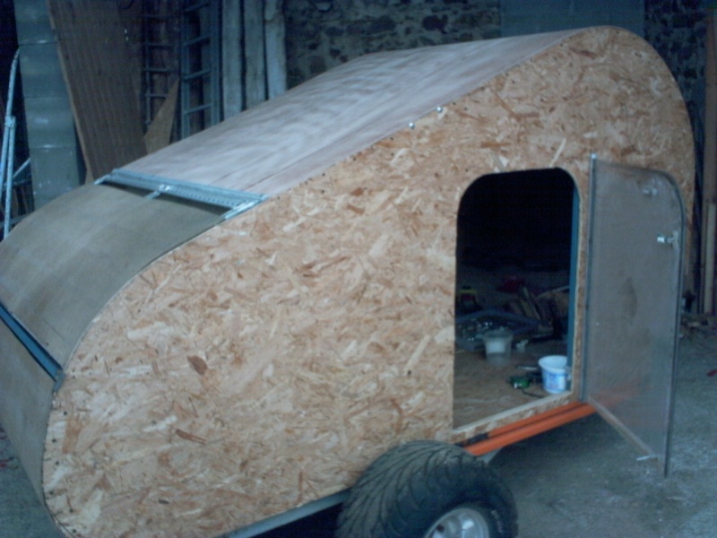 construction d'une caravane teardrop Pict0092