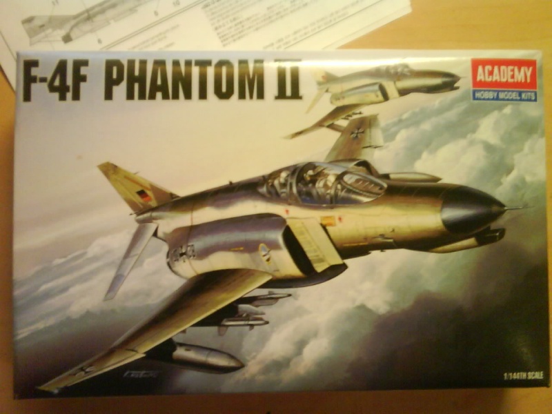 [Academy] - F-4F Phantom II - 1/144 Photo_11