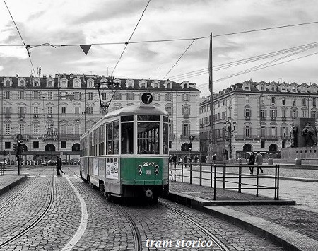 Torino in bianco e nero....... - Pagina 5 Tram10
