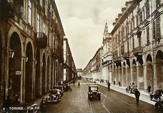 Torino in bianco e nero....... - Pagina 5 Via_po10