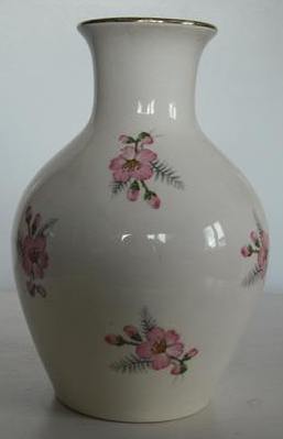 Daniel Steenstra vases including a Spotty Shape No.10 Daniel10