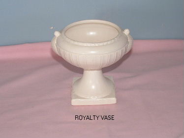 Royal visit urn from 1963 Royalt10