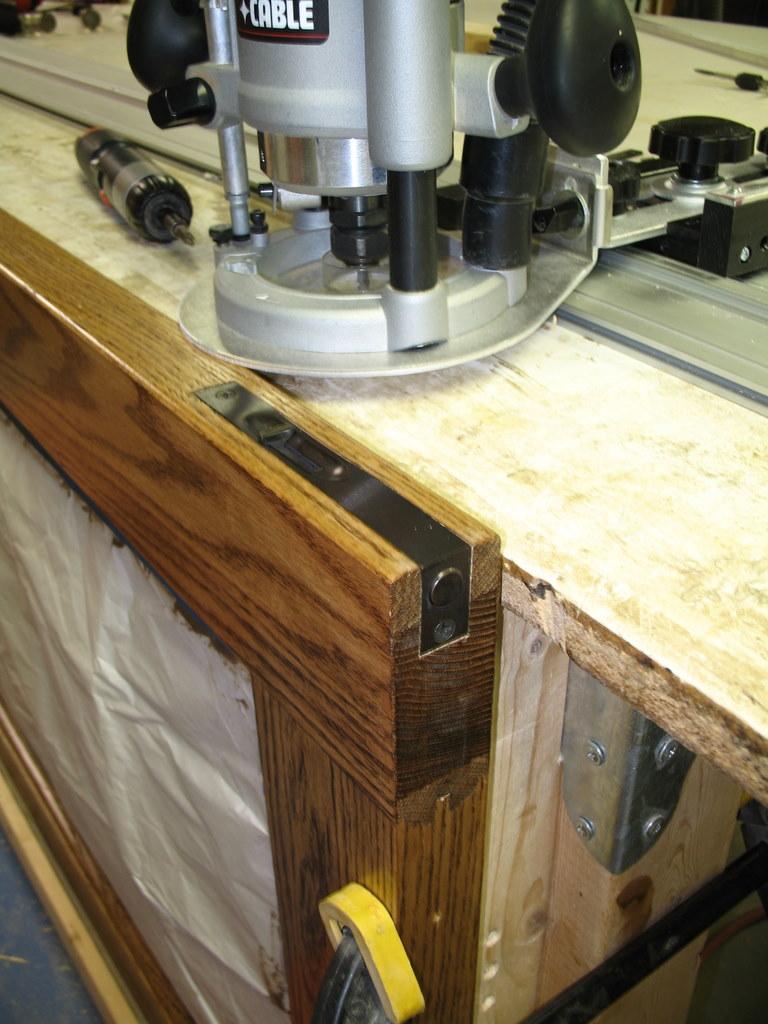 Mortise for a flush bolt. Flushb12