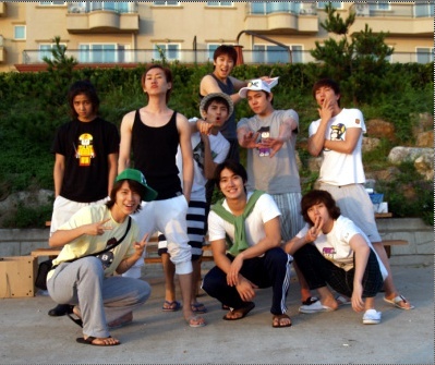 Vacaciones de Verano de Super Junior reveladas al público por Heechul 21ozsz10