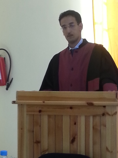 الطالب الباحث العروسي "السالك التروزي" ينال الدكتوراه في الحقوق بمدينة طنجة 13721110