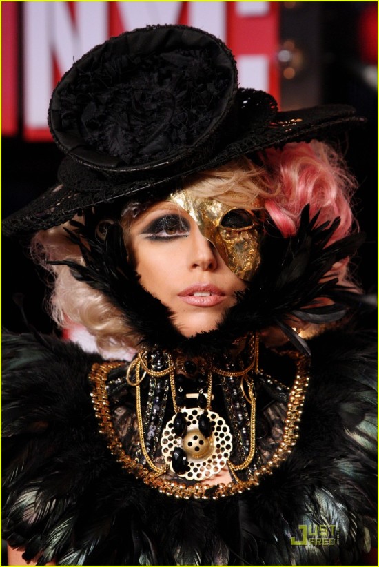 Lady GaGa là ngôi sao "cưng" của Billboard 09093010