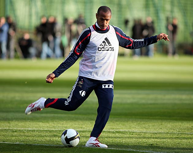 Thierry Henry - Page 6 09032414